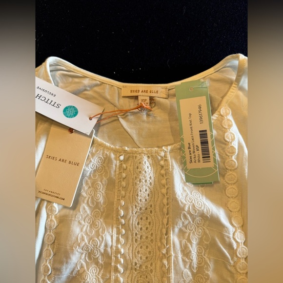 Skies Are Blue White Lace Tank Top - Picture 5 of 6